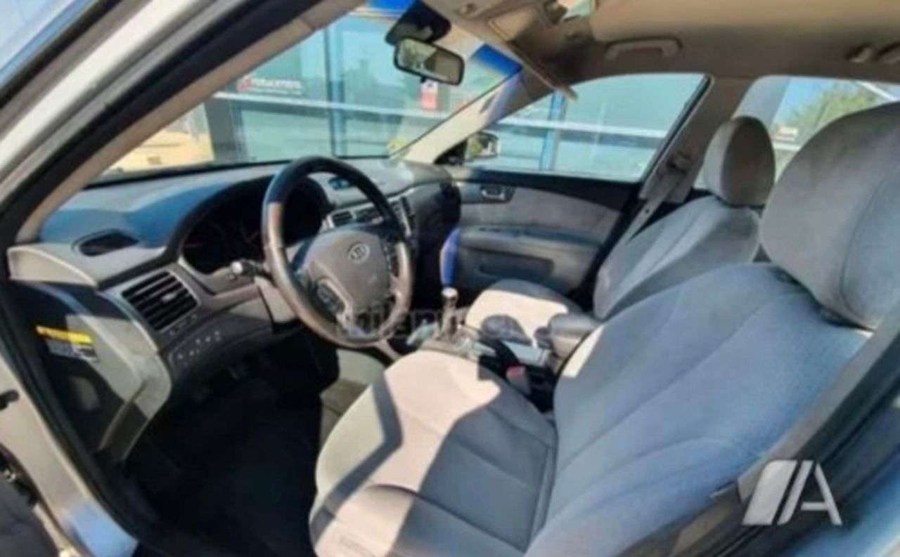 Kia Magentis 2.0CRDi Concept (159CO2) - Foto 7