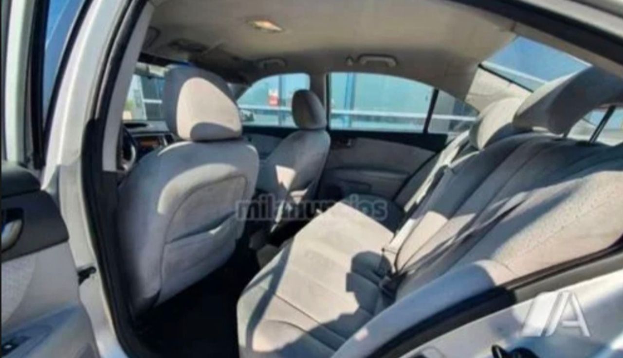 Kia Magentis 2.0CRDi Concept (159CO2) - Foto 5