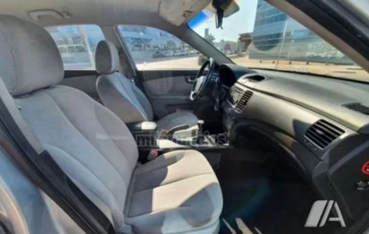 Kia Magentis 2.0CRDi Concept (159CO2) - Foto 8