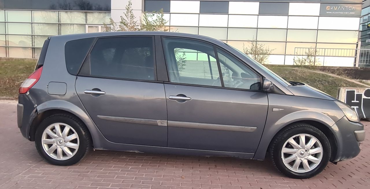 Renault Grand Scénic II 1.5DCI Luxe Dynamique 105 - Foto 6