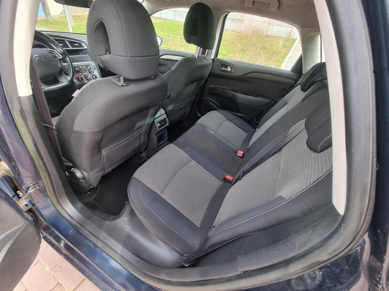 Citroën C4 1.2 e-THP S&S Exclusive - Foto 9