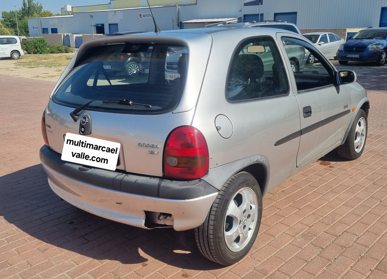 Opel Corsa 3p Club 1.2 16v - Foto 5