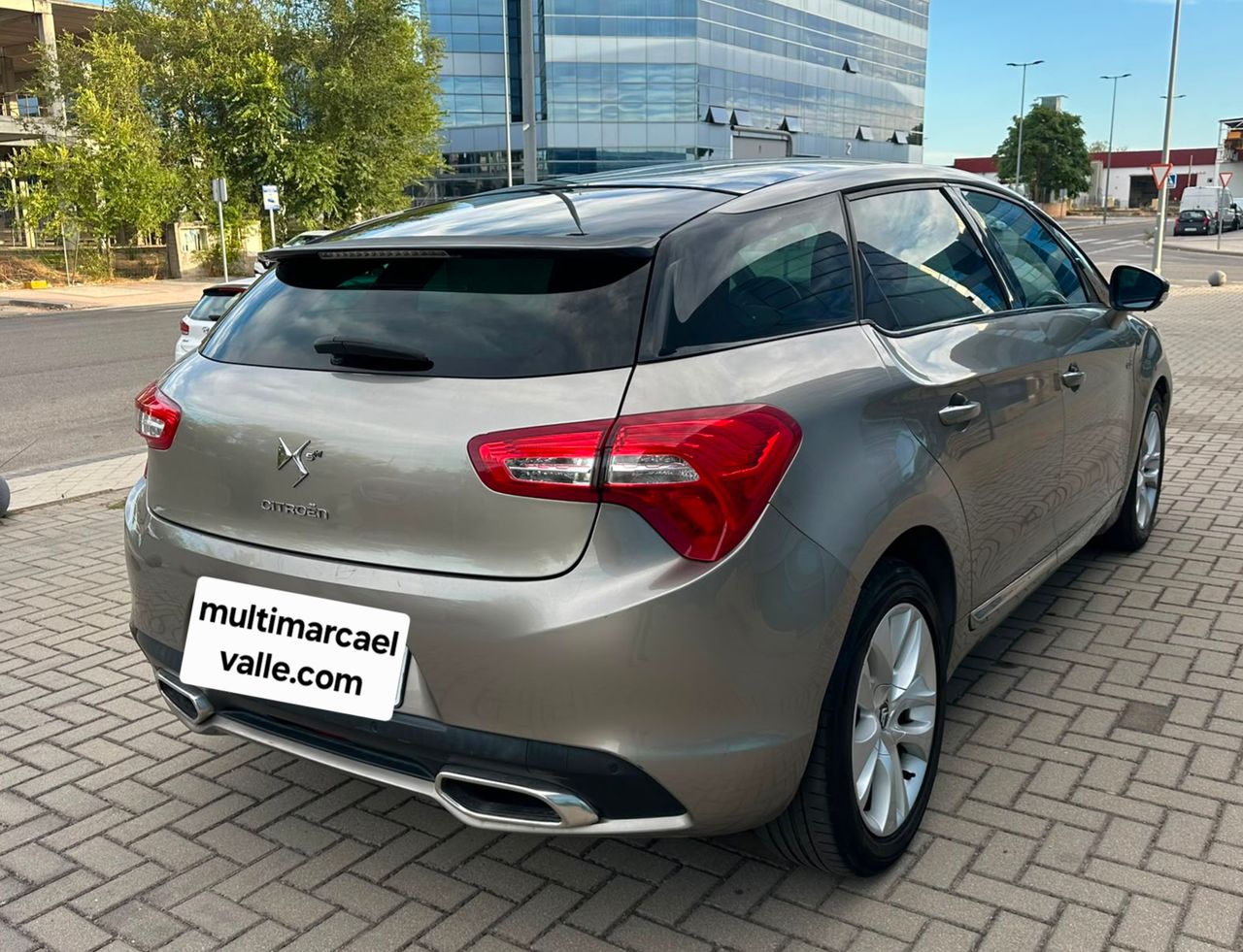 Citroën DS5 Hybrid4 Sport - Foto 5
