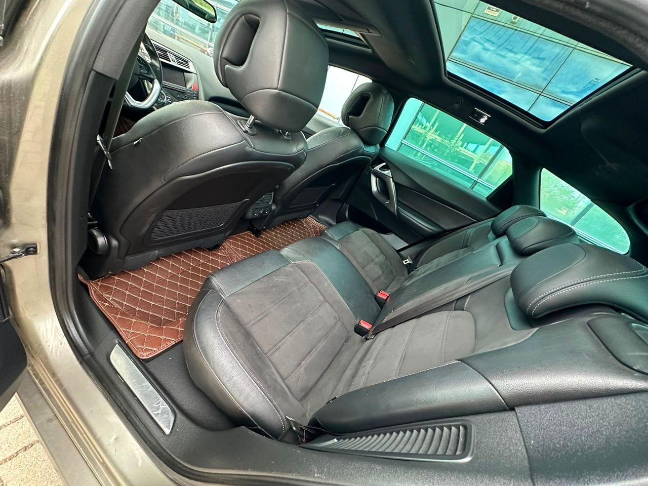 Citroën DS5 Hybrid4 Sport - Foto 11