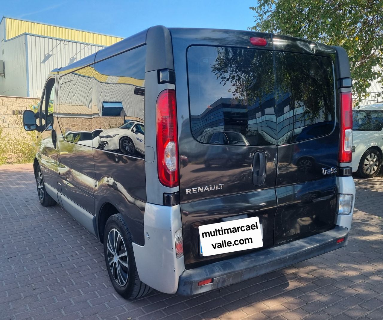 Renault Trafic Combi Passenger 2.0 dci 9 plazas - Foto 4