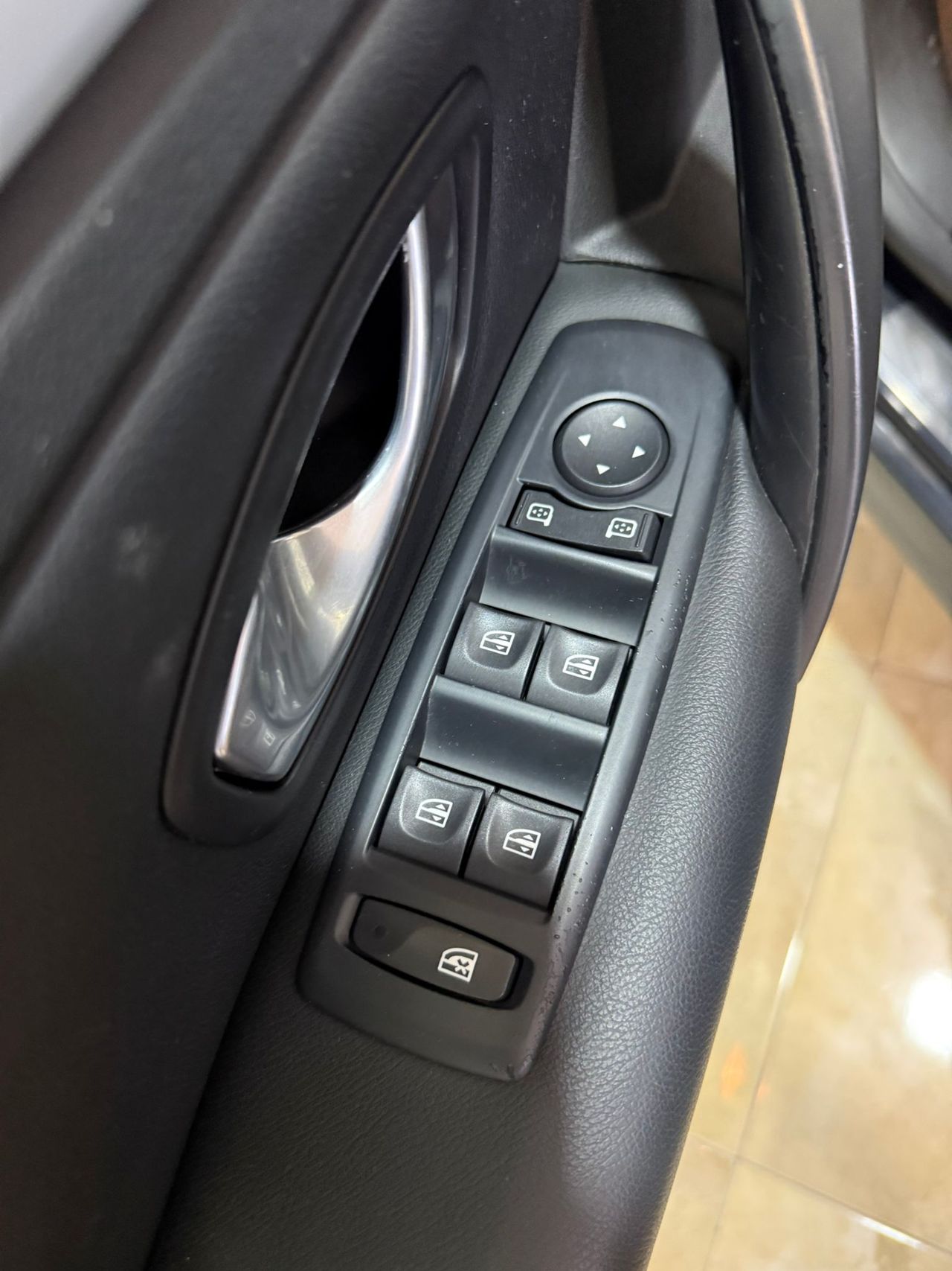 Renault Laguna Dynamique 2.0 dCi 130 CV - Foto 11