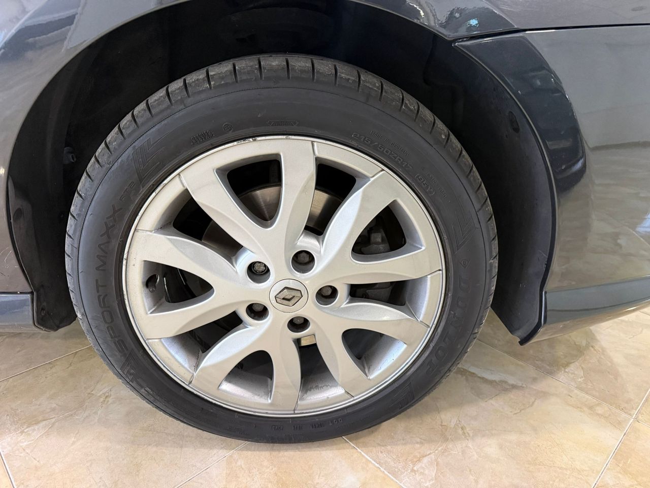 Renault Laguna Dynamique 2.0 dCi 130 CV - Foto 7