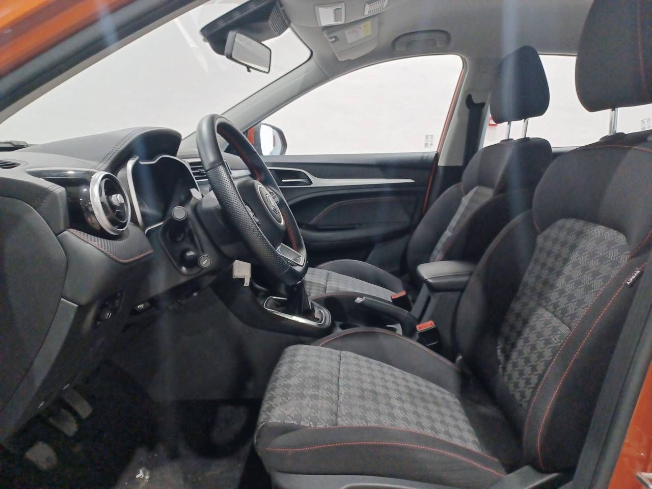 MG ZS  1.5 Comfort - Foto 10