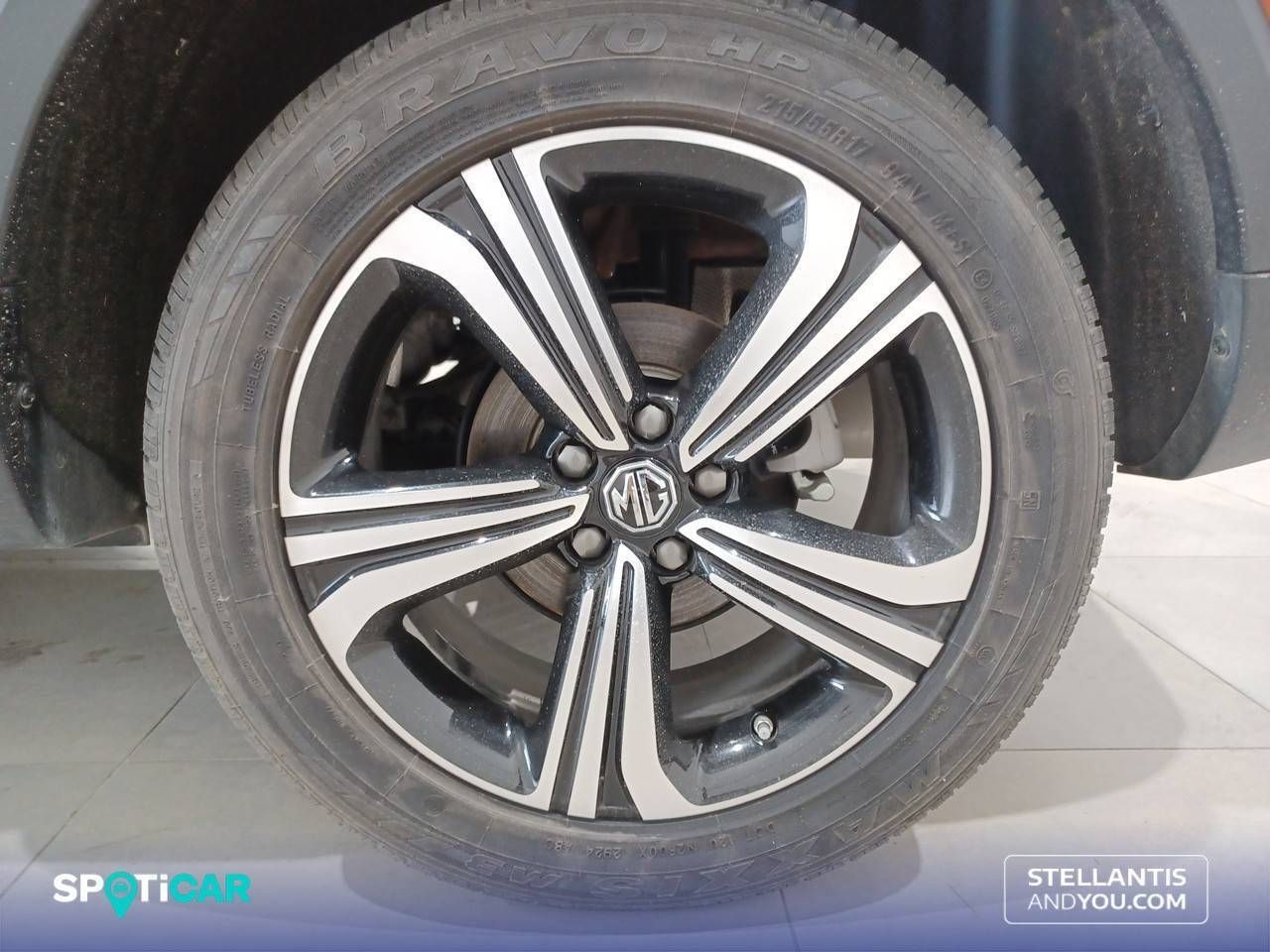 MG ZS  1.5 Comfort - Foto 12