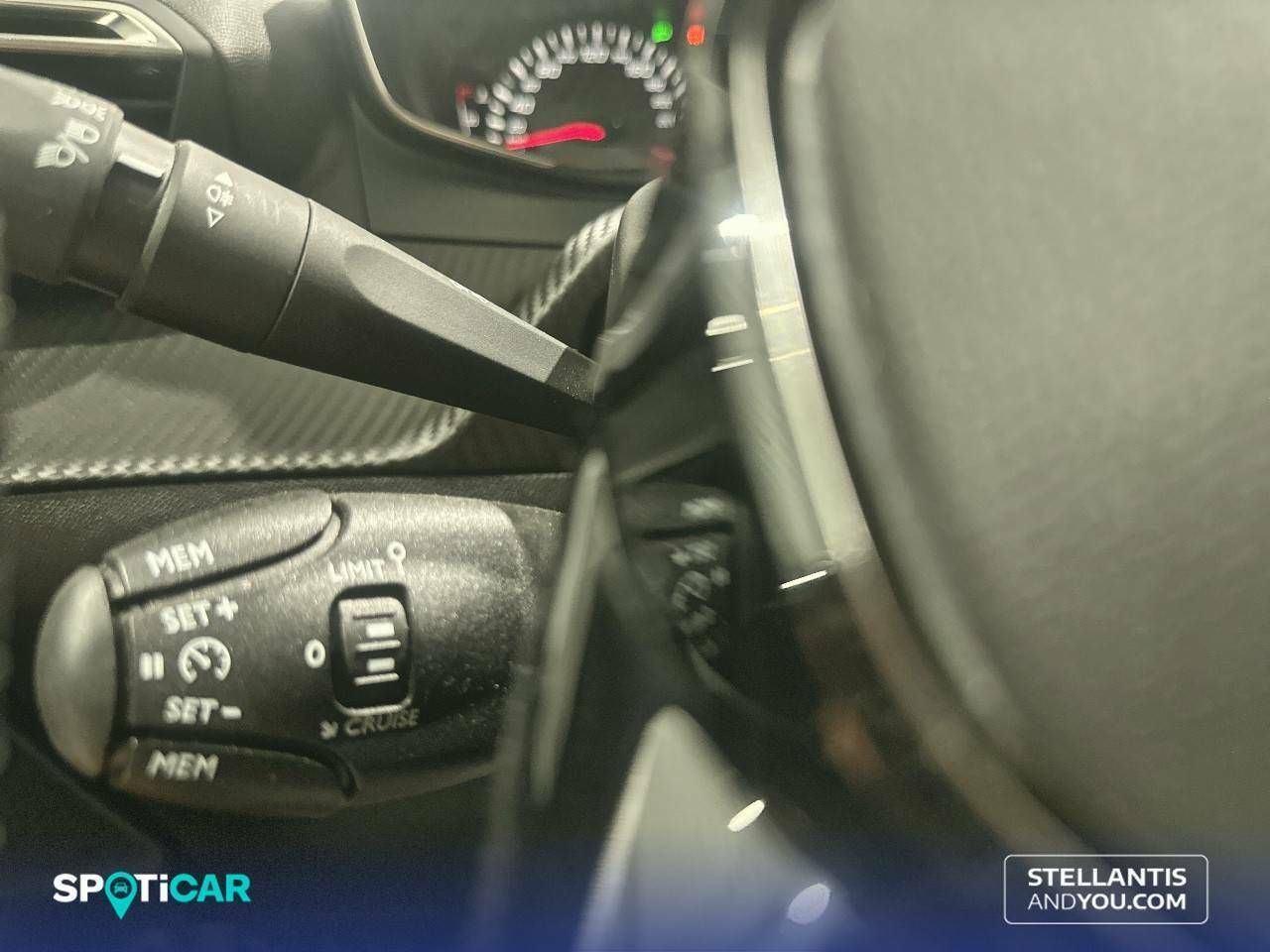 Peugeot 2008   Puretech 100 S&S 6 Vel. MAN Allure - Foto 24