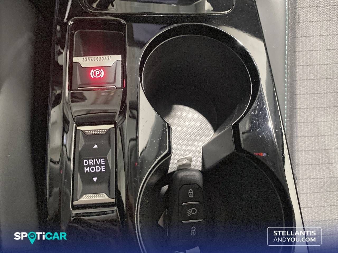 Peugeot 2008   Puretech 130 S&S EAT8 Allure Pack - Foto 16