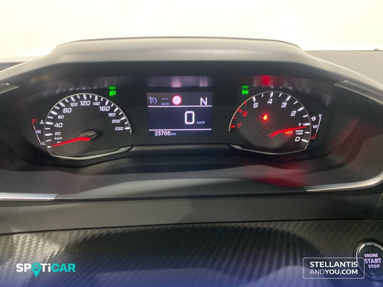 Peugeot 2008   Puretech 130 S&S EAT8 Allure Pack - Foto 26