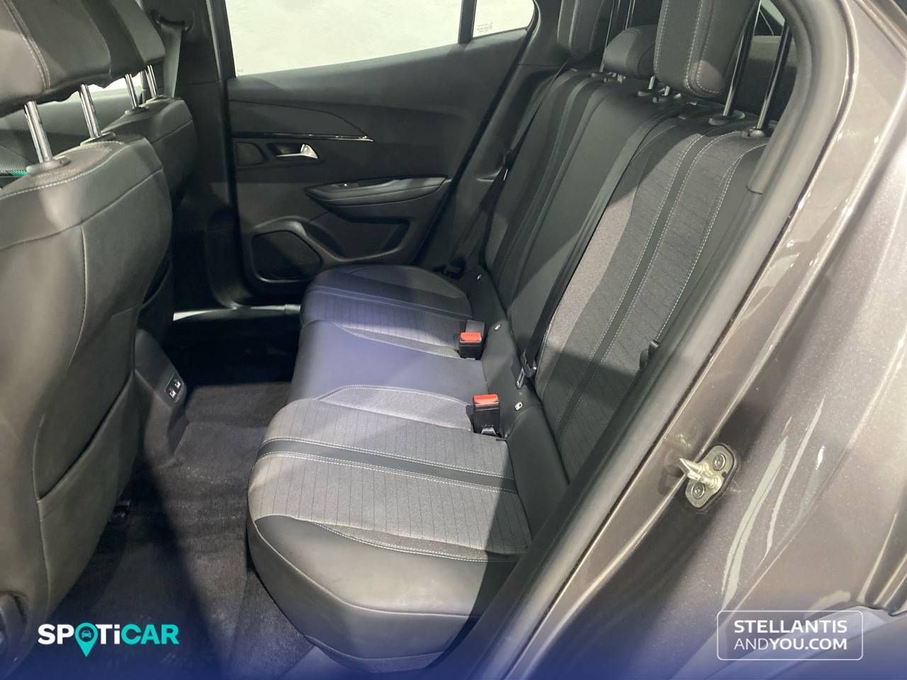 Peugeot 2008   Puretech 130 S&S EAT8 Allure Pack - Foto 11