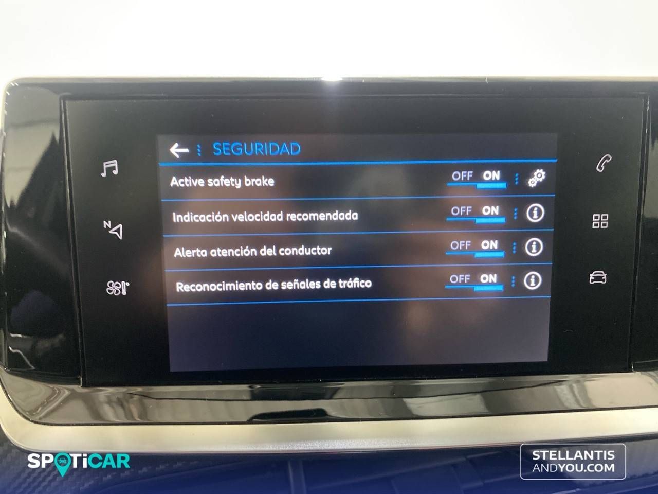 Peugeot 2008   Puretech 130 S&S EAT8 Allure Pack - Foto 23