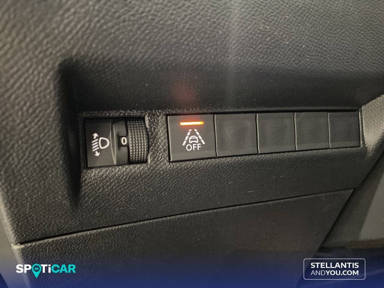 Peugeot 2008   Puretech 130 S&S EAT8 Allure Pack - Foto 14