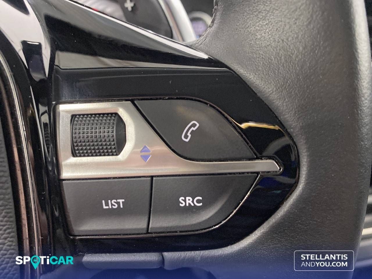 Peugeot 2008   Puretech 130 S&S EAT8 Allure Pack - Foto 25