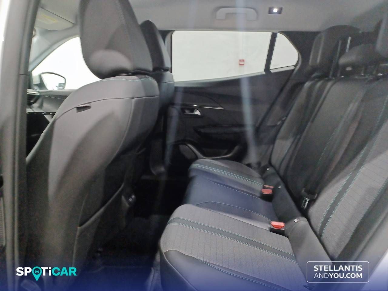 Peugeot 2008   Puretech 130 S&S EAT8 Allure Pack - Foto 11