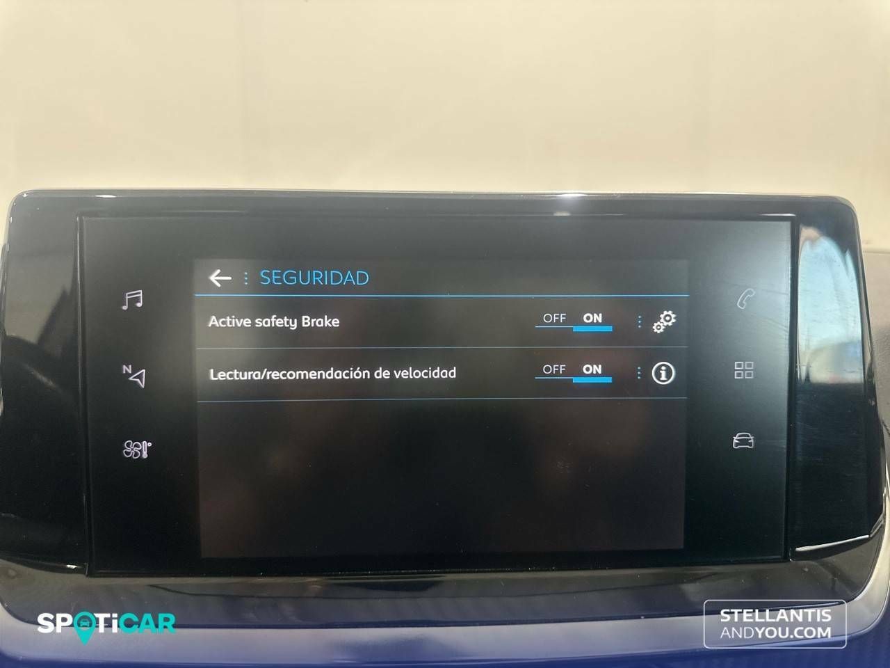 Peugeot 208   Puretech 100 Active - Foto 16