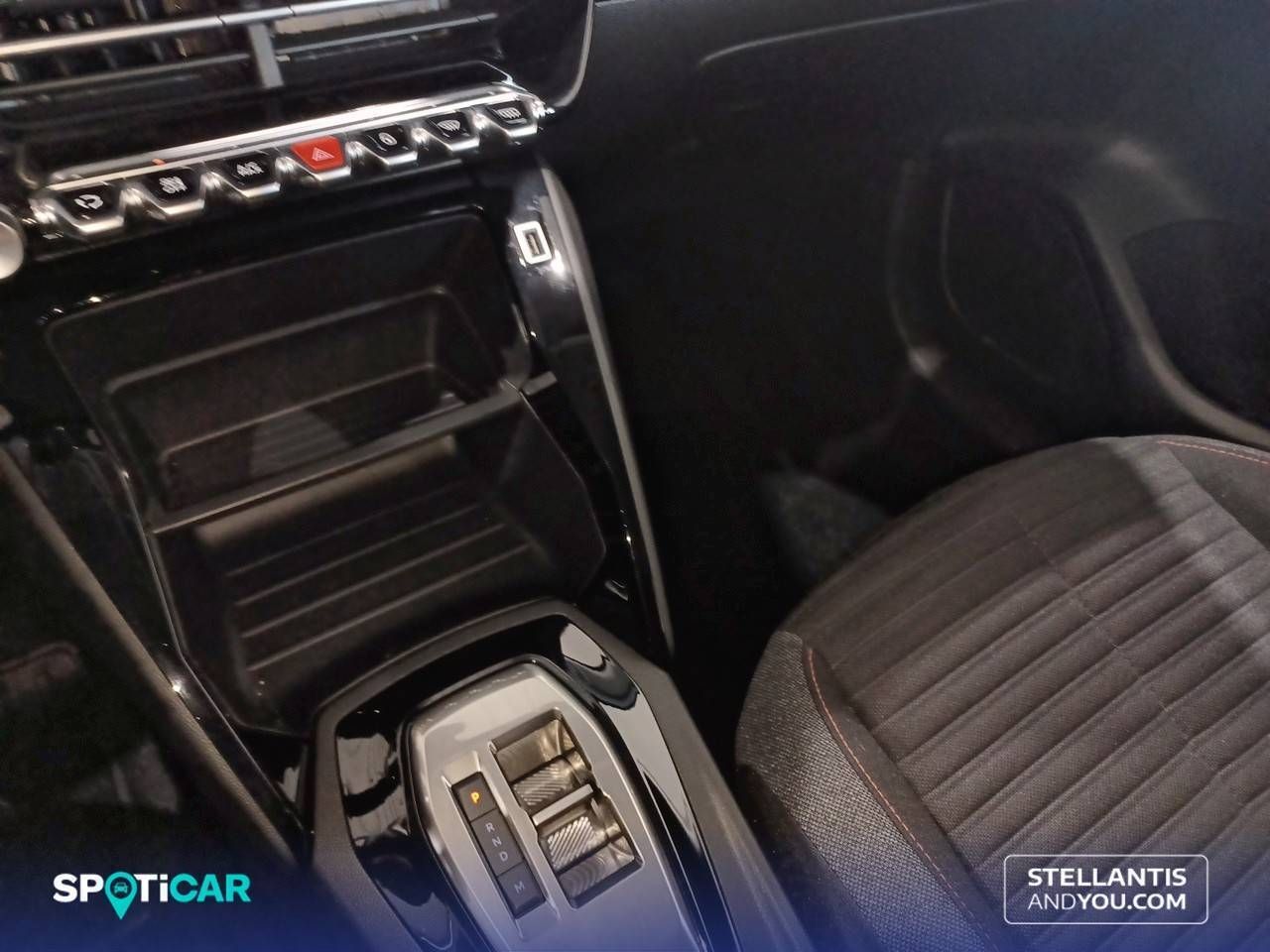 Peugeot 208  PureTech 73kW (100CV) EAT8 Active Pack - Foto 16