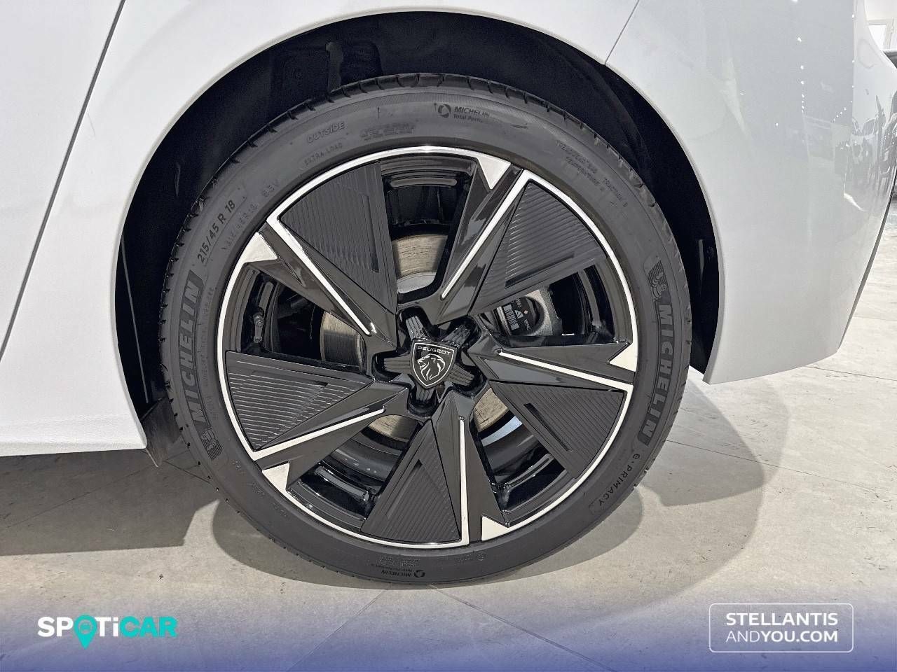 Peugeot 308  5P  Eléctrico 115kW (156CV) First Edition - Foto 12