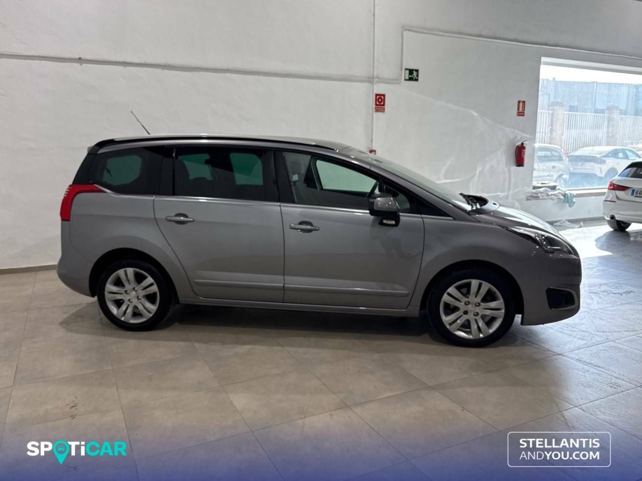 Peugeot 5008   1.2 PureTech 130 S&S Allure - Foto 5