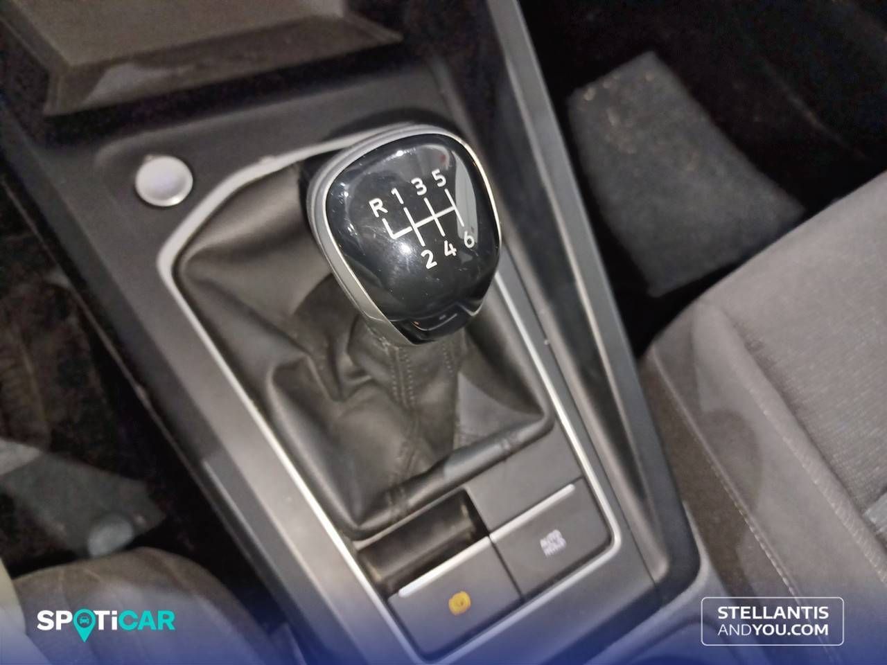 Volkswagen Golf   1.0 TSI 81kW (110CV) Life - Foto 14