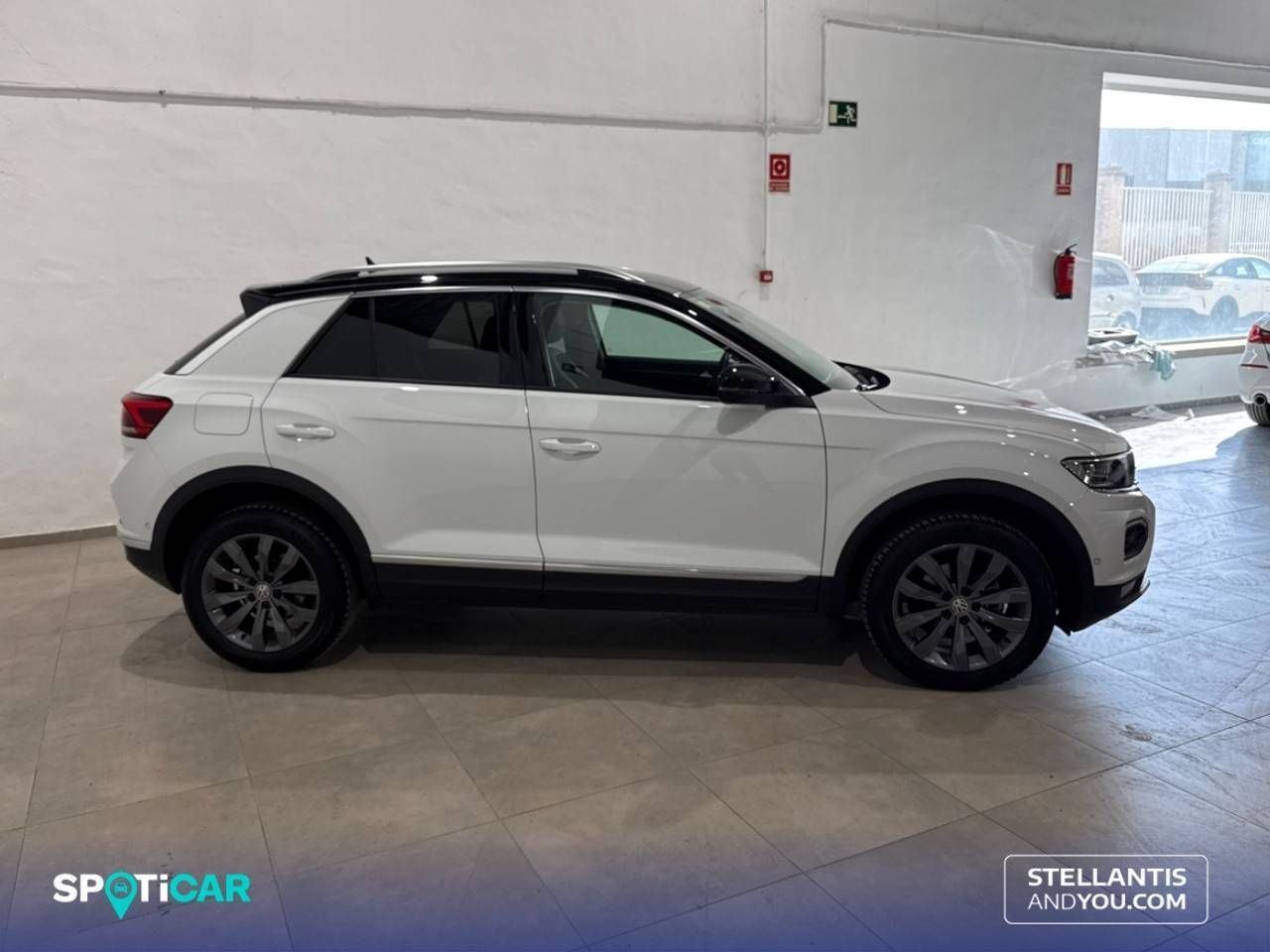 Volkswagen T-Roc   1.5 TSI 110kW (150CV) DSG Sport - Foto 5