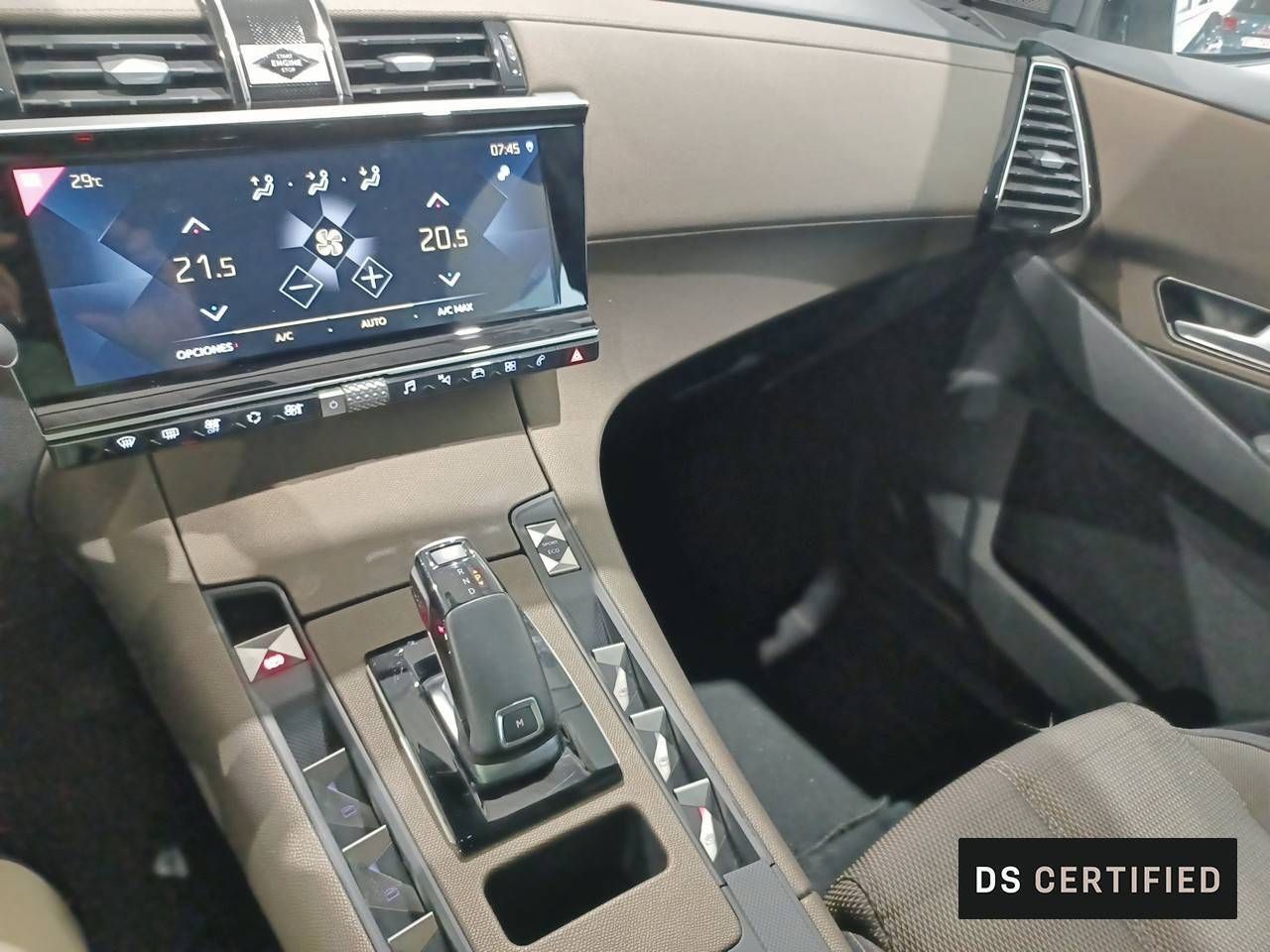 DS DS 7  BlueHDi DE 96kW (130CV) Auto. So Chic - Foto 17