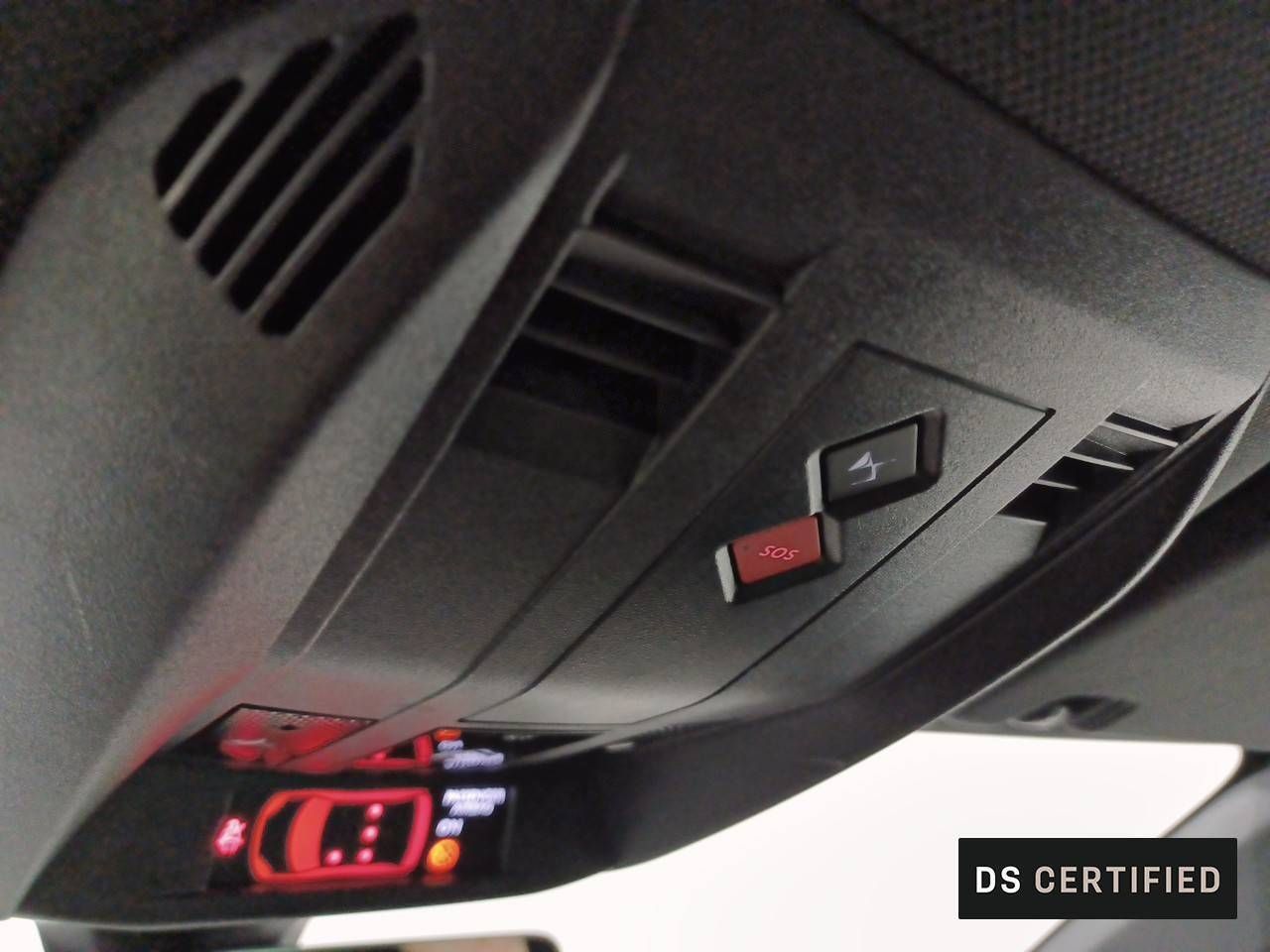 DS DS 7  BlueHDi DE 96kW (130CV) Auto. So Chic - Foto 18