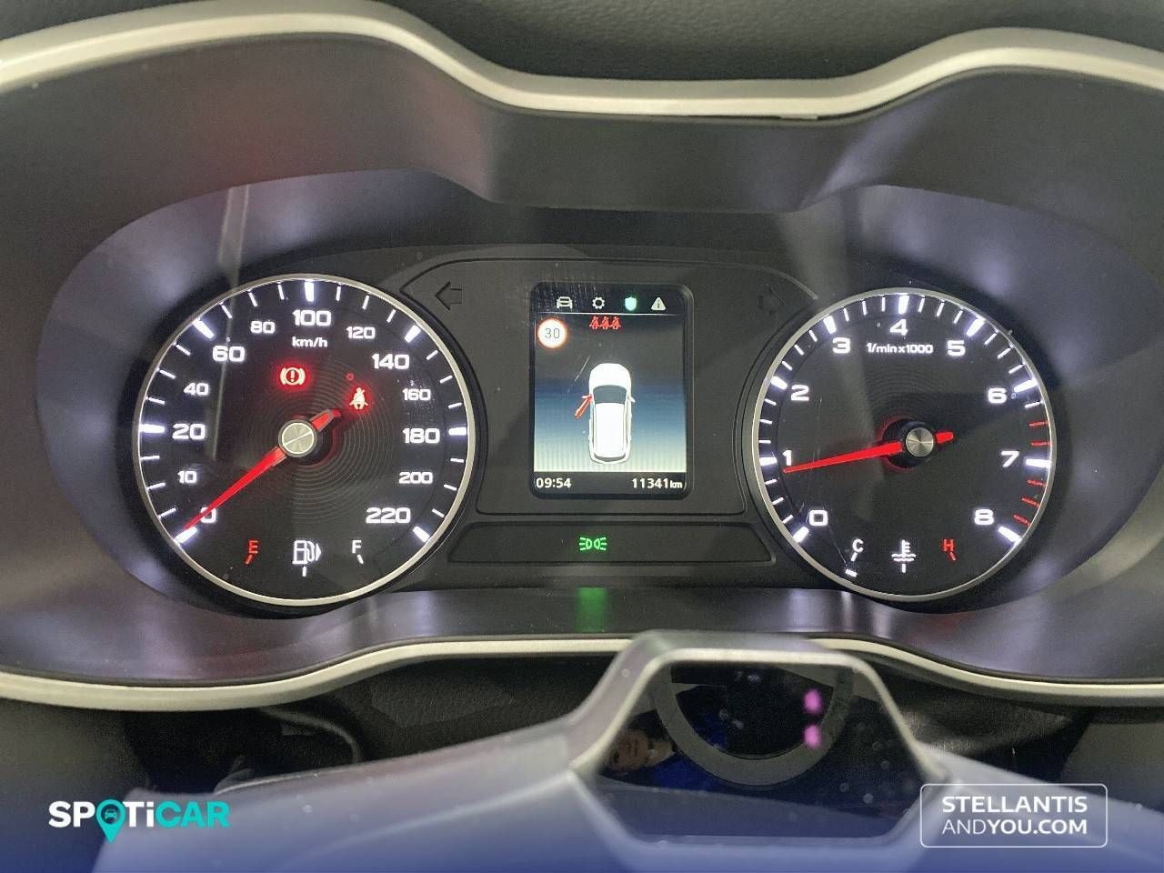 MG ZS  1.5 Comfort - Foto 23