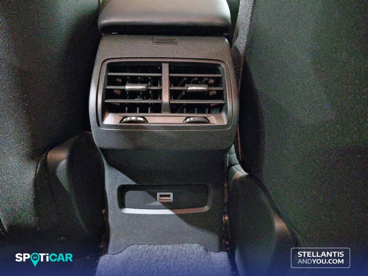 Citroën C4  PureTech 130 S&S 6v Feel Pack - Foto 26