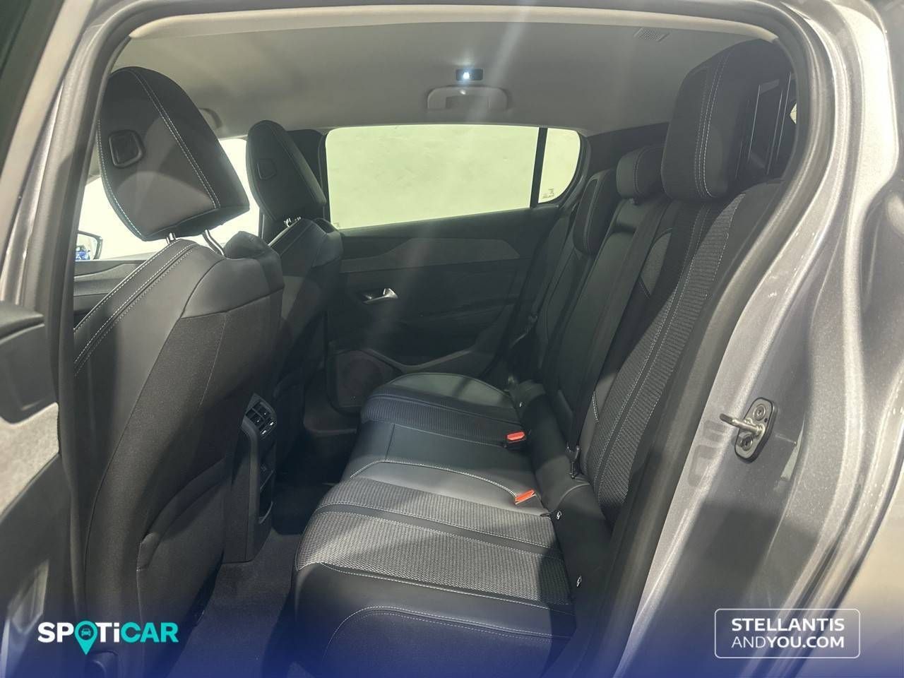 Peugeot 308  5P  BlueHDi 130 S&S EAT8 Allure - Foto 11