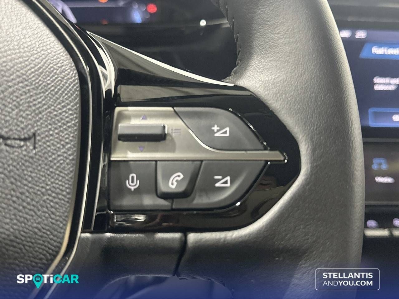 Peugeot 308  5P  BlueHDi 130 S&S EAT8 Allure - Foto 16
