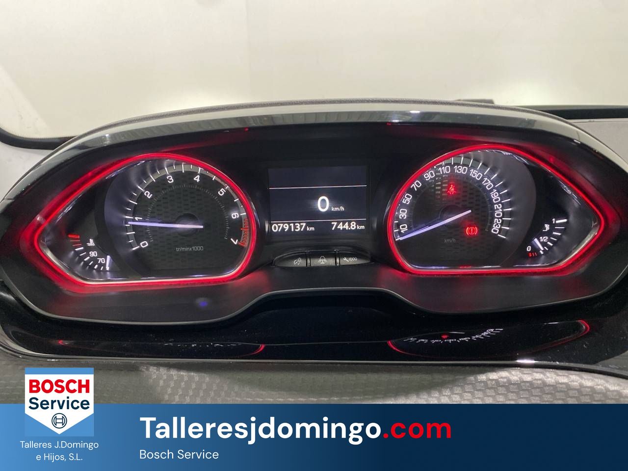 Peugeot 2008   PureTech 110 S&S 6 Vel. MAN GT Line - Foto 26