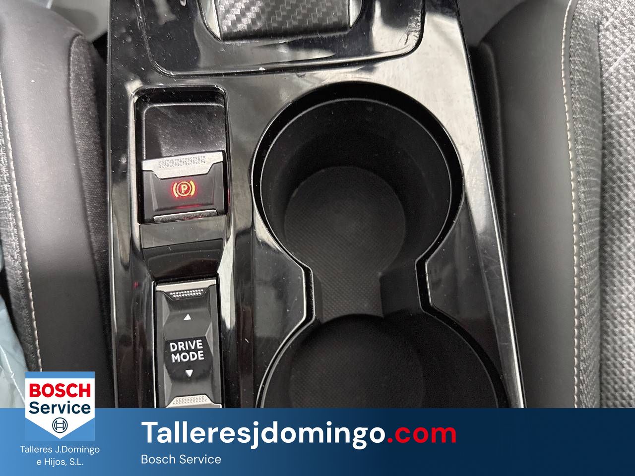 Peugeot 208   HYBRID 136 eDCS6 Allure - Foto 20