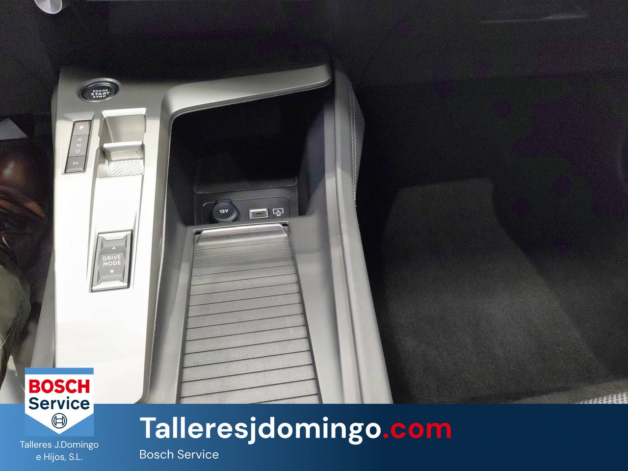 Peugeot 308  5P  BlueHDi 130 S&S EAT8 Allure - Foto 17