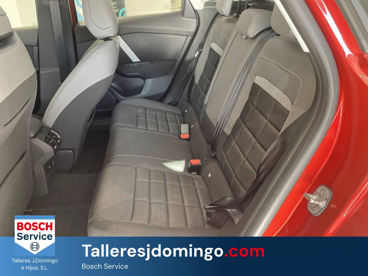 Citroën C4  Hybrid 136 e-DCS6 Plus - Foto 11