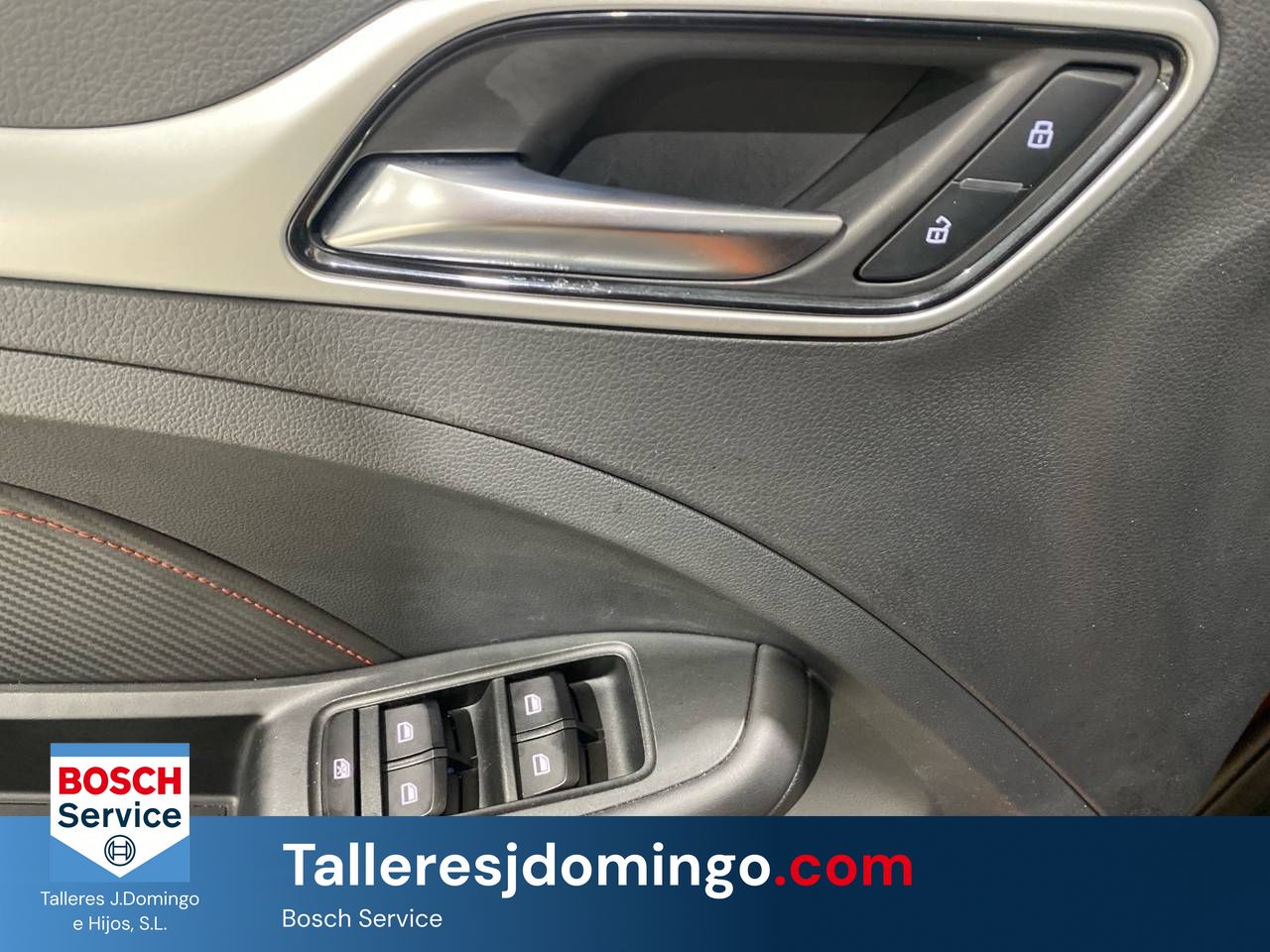 MG ZS  1.5 Comfort - Foto 13