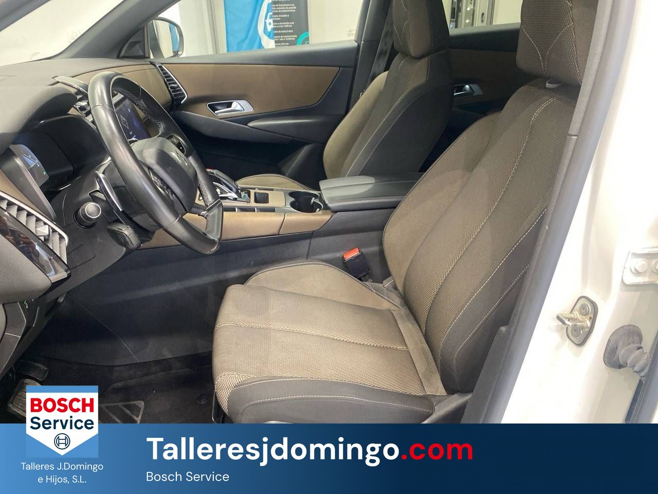 DS DS 7  BlueHDi DE 96kW (130CV) Auto. So Chic - Foto 10