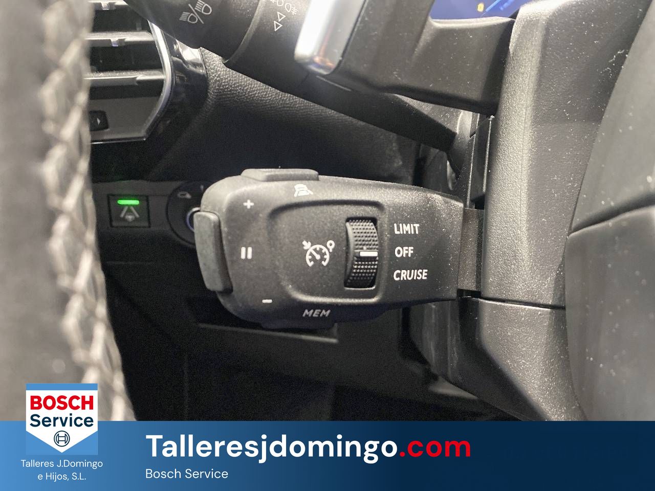 DS DS 7  BlueHDi DE 96kW (130CV) Auto. So Chic - Foto 23