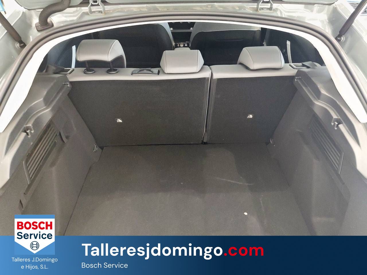 Citroën C4  Hybrid 145 ë-DCS6 Plus - Foto 7