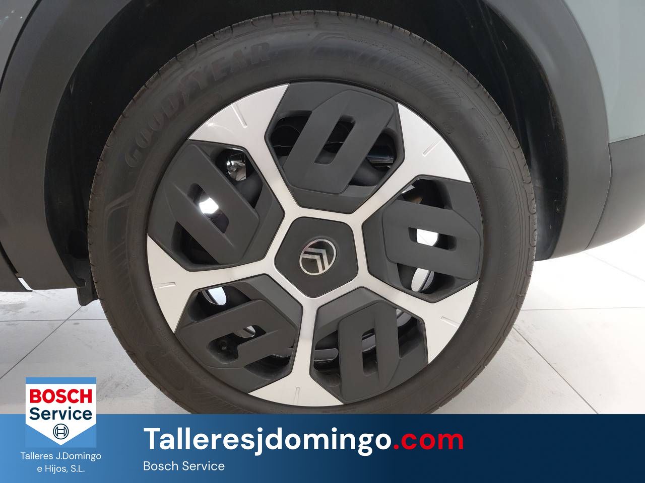 Citroën C4  Hybrid 145 ë-DCS6 Plus - Foto 12