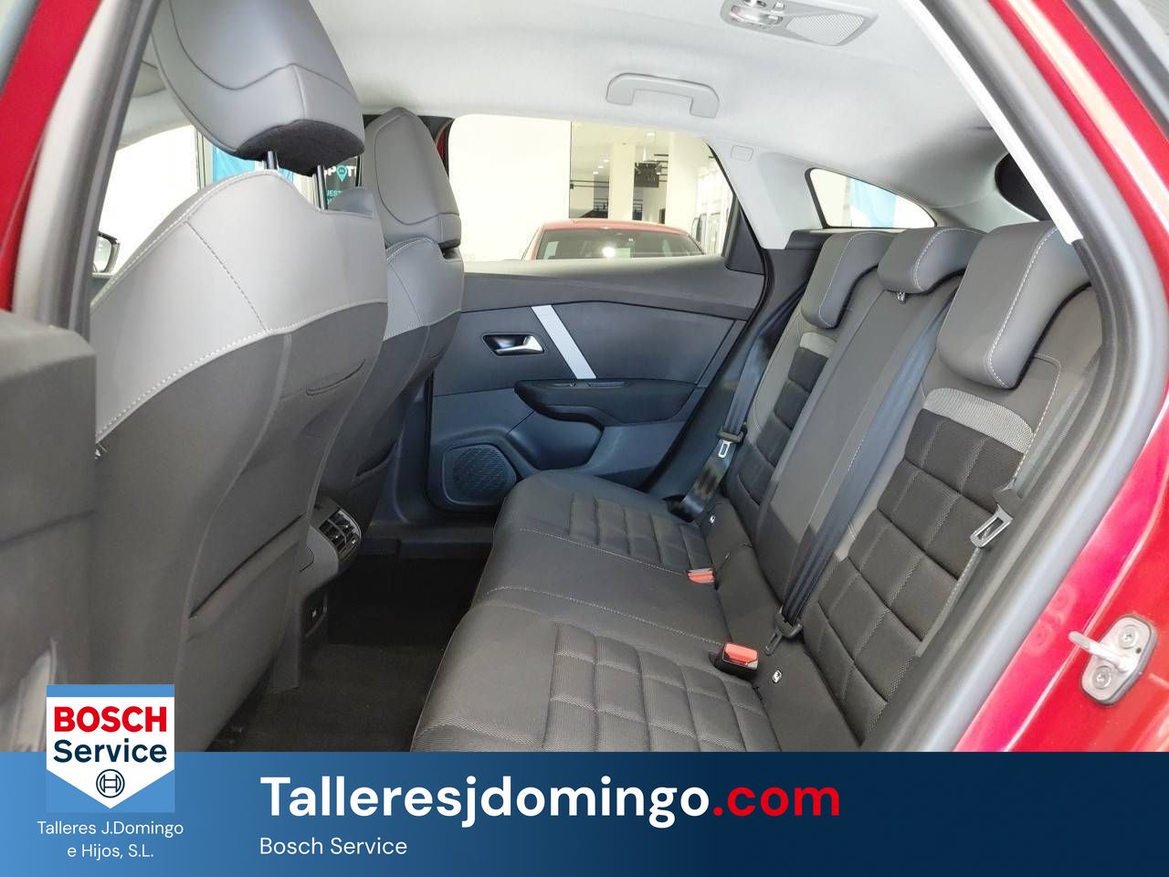 Citroën C4  Hybrid 145 ë-DCS6 Plus - Foto 11