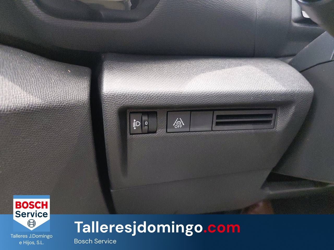 Citroën C4  Hybrid 145 ë-DCS6 Plus - Foto 26