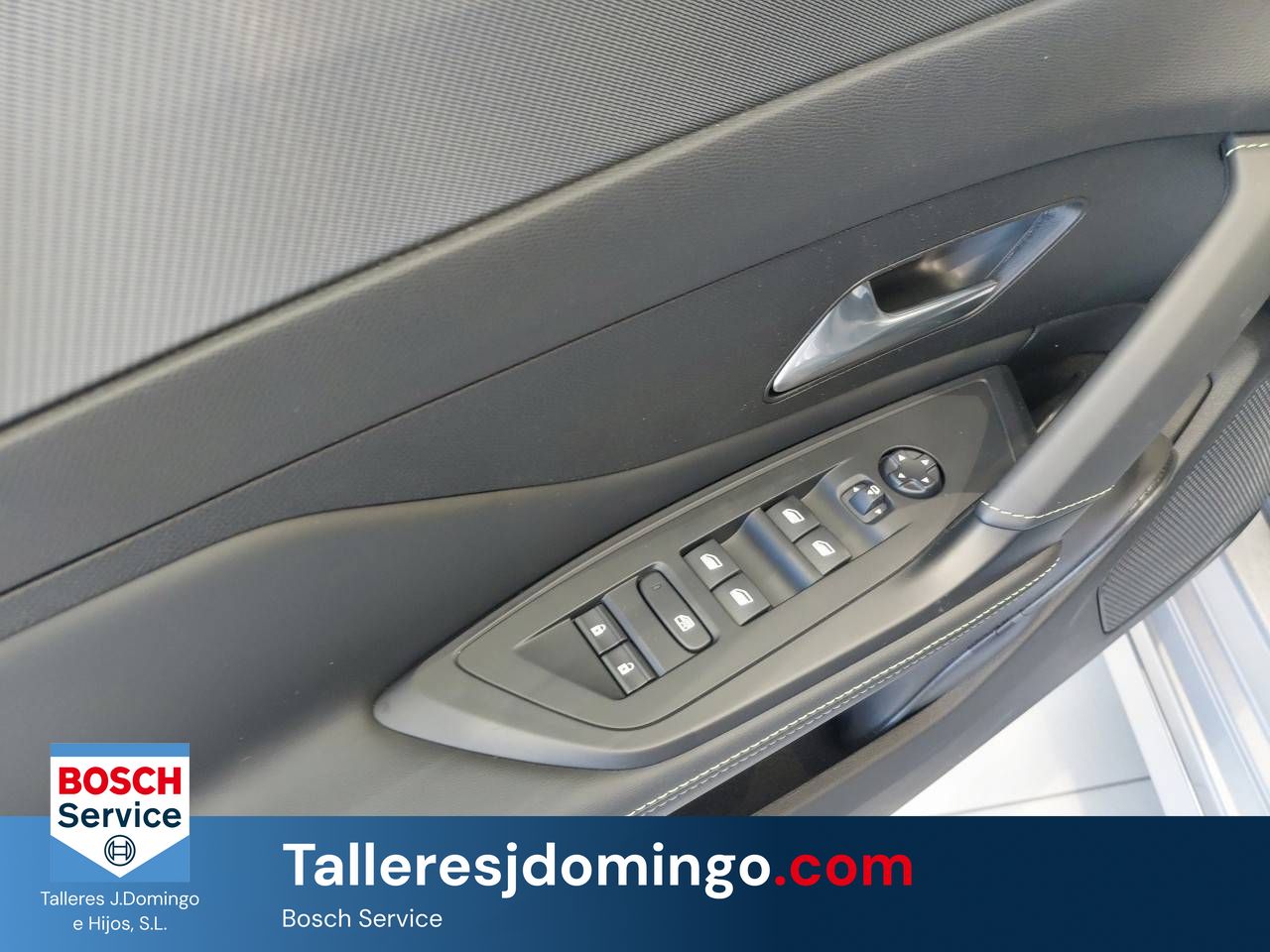 Peugeot 308  5P  Hybrid 136 e-DCS6 GT - Foto 13