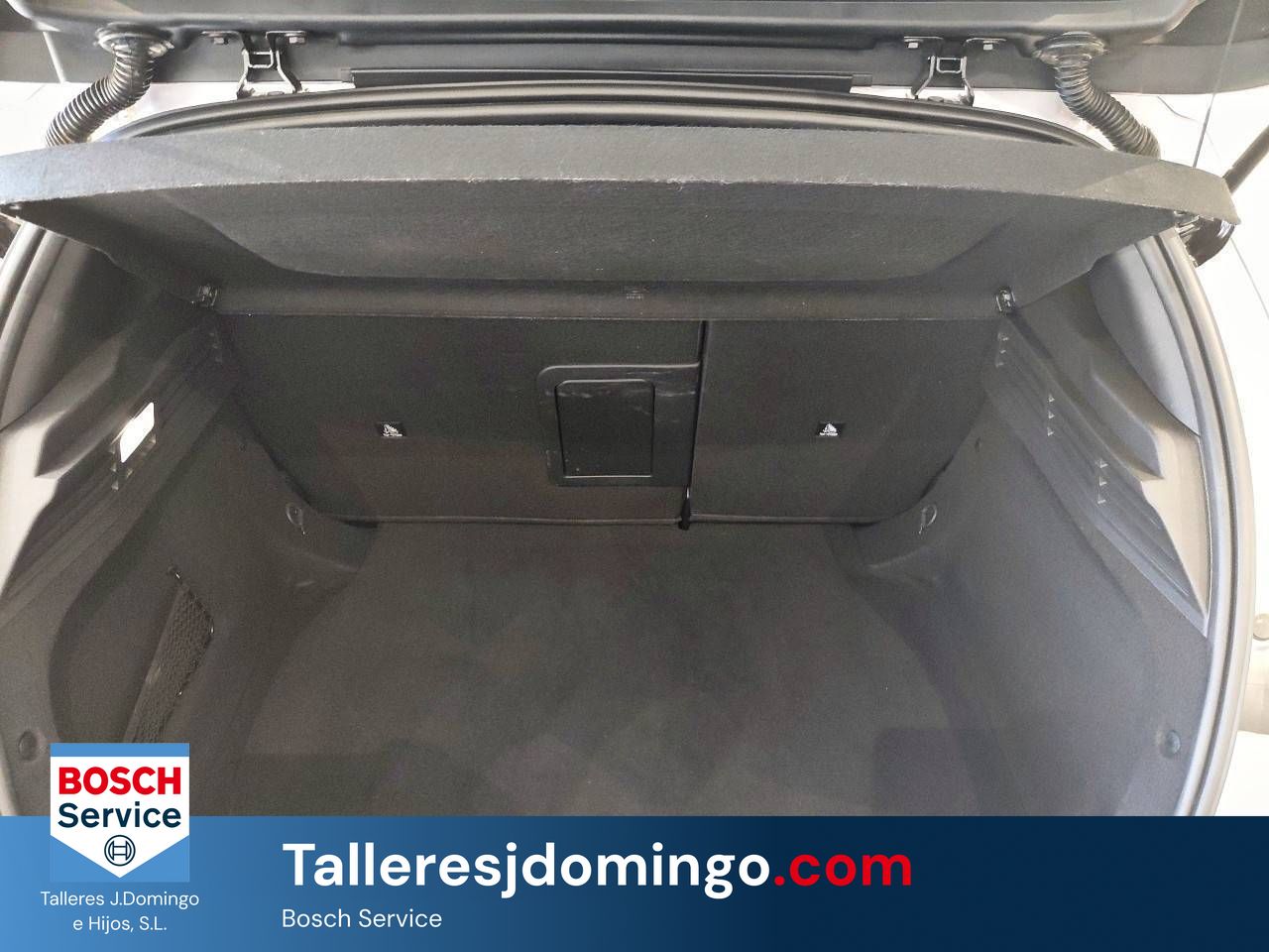 Peugeot 308  5P  Hybrid 136 e-DCS6 GT - Foto 7