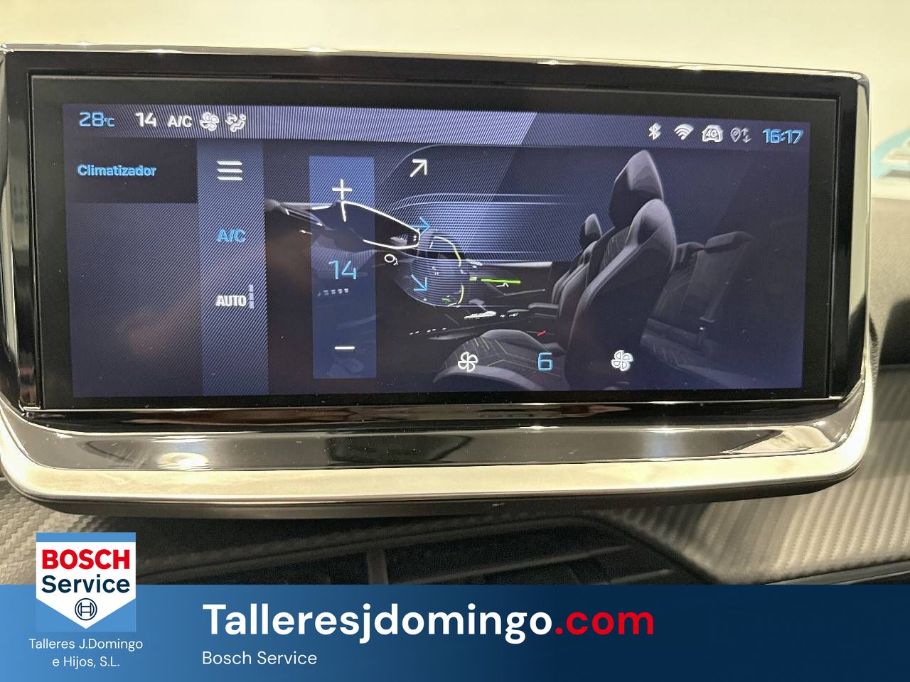 Peugeot 208   Puretech 100 Allure - Foto 15
