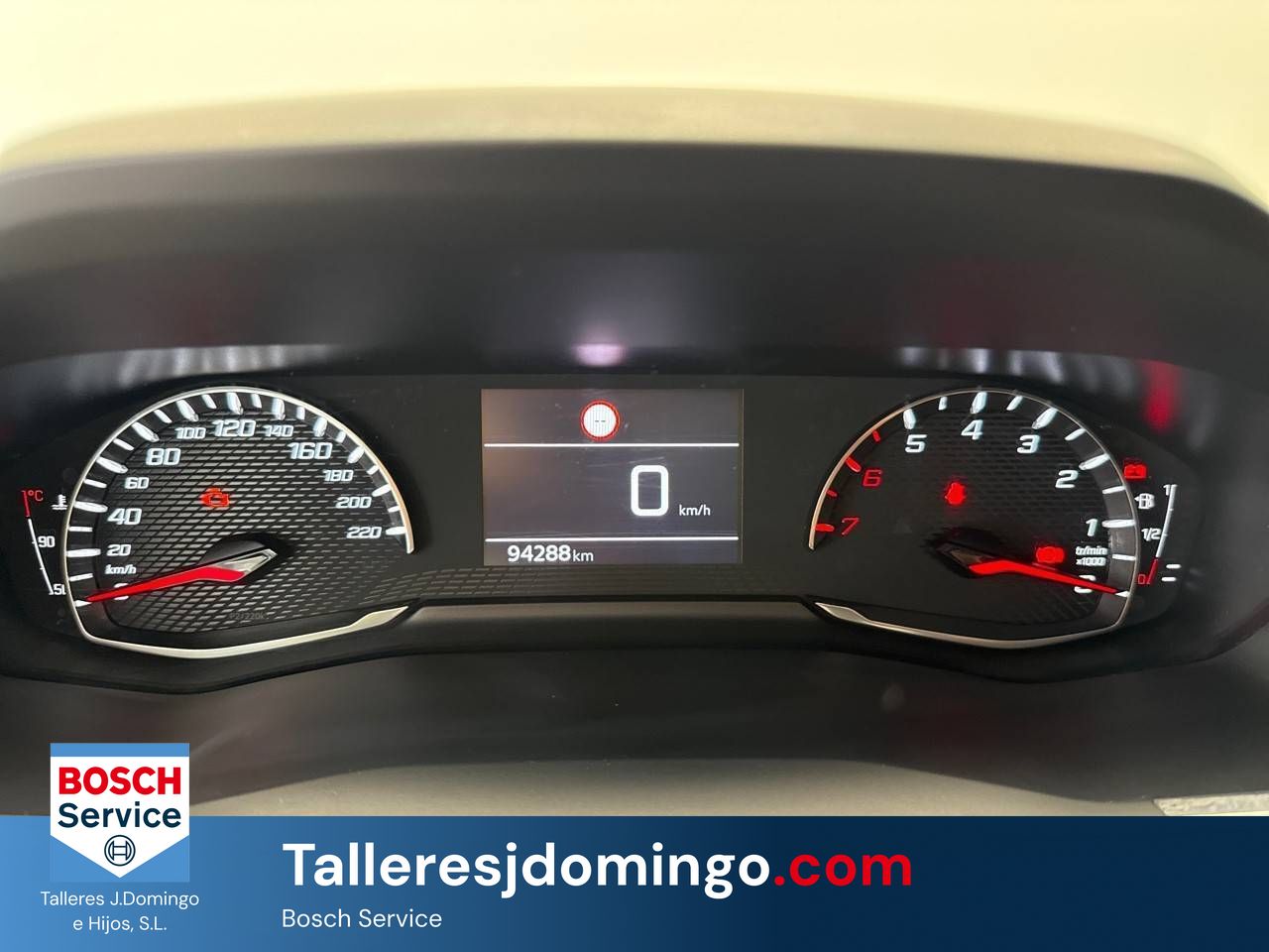 Peugeot 208  BlueHDi 73kW (100CV) Allure - Foto 14