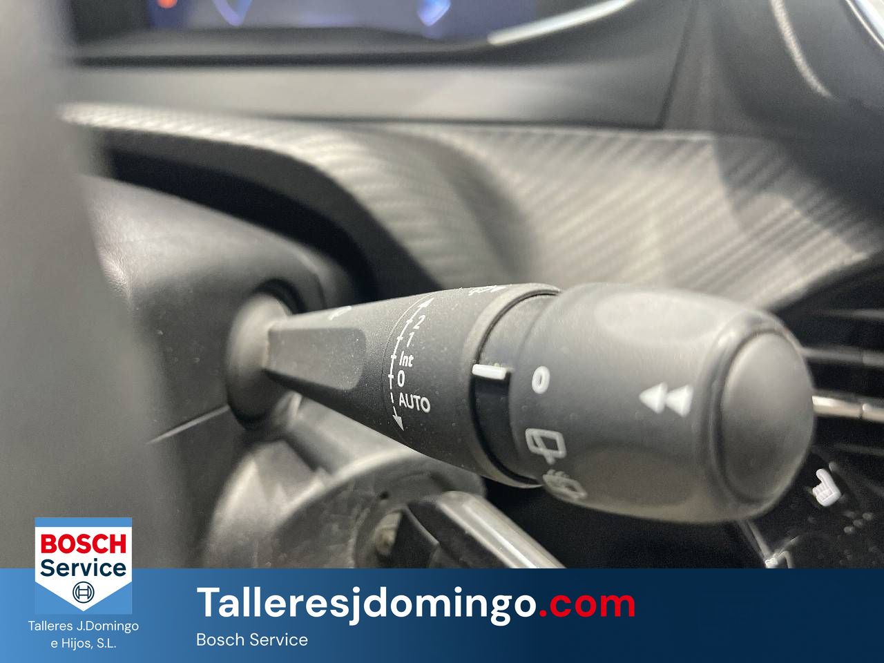 Peugeot 208   Puretech 100 Allure - Foto 15