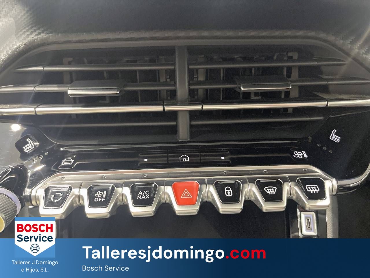 Peugeot 208   Puretech 100 Allure - Foto 19